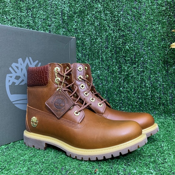 TIMBERLAND WOMEN'S SAFARI CROCODILE 6-INCH WP BOOT - Picture 6 of 11